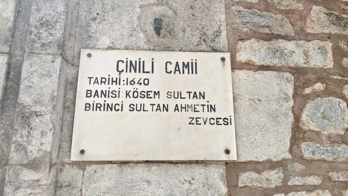 Činili džamija u Istanbulu, zadužbina sultanije Kosem