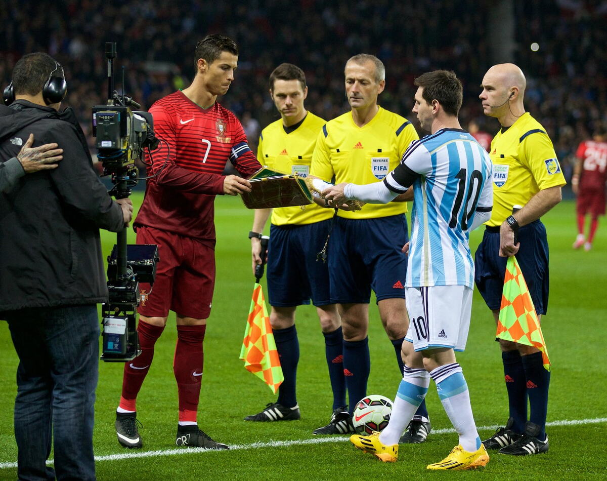 Kristijano Ronaldo Lionel Mesi Leo Mesi