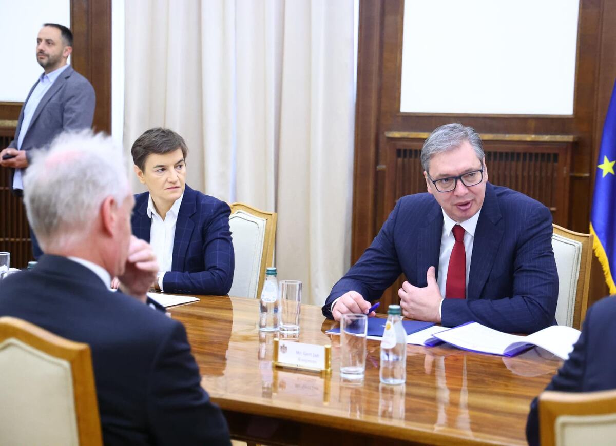 Aleksandar Vučić Jan Kopman (1).jpeg