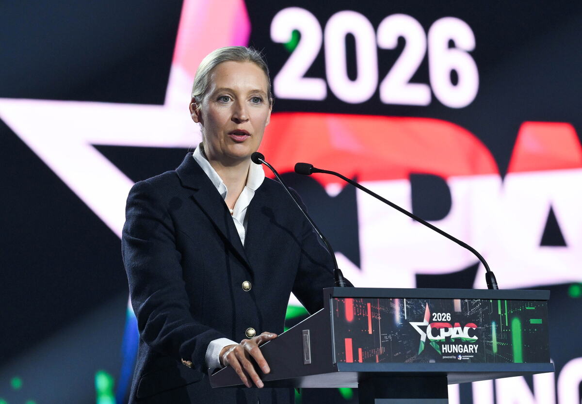 x AP Noemi Bruzak.jpg