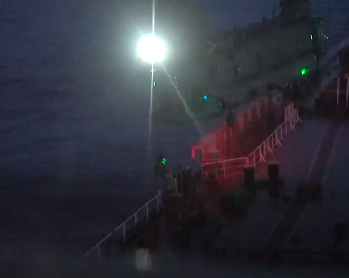 Komandosi birtanski marinaci  napali su ruski tanker (8).png