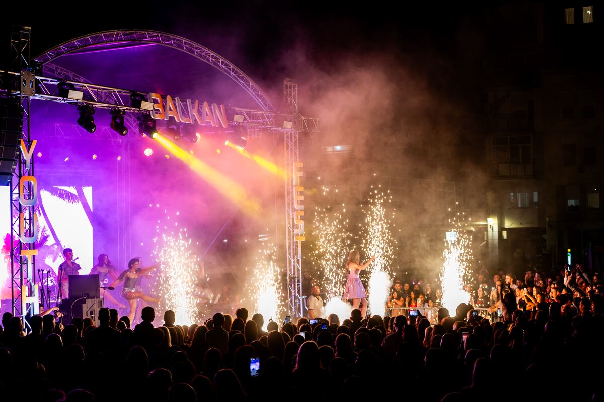LiveProductionYouthPazovaHighlight-19.jpg