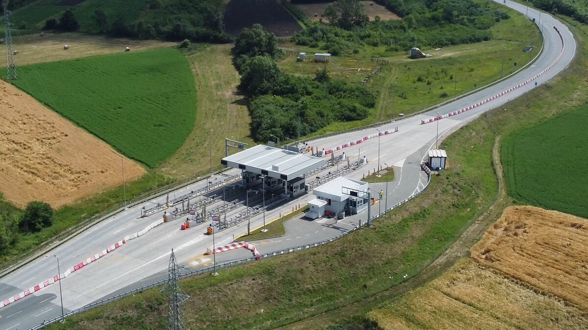 Spajanje_Moravskog_koridora_sa_auto-putem_Miloš_Veliki_-_Foto_-_RINA_1_6_1.jpg
