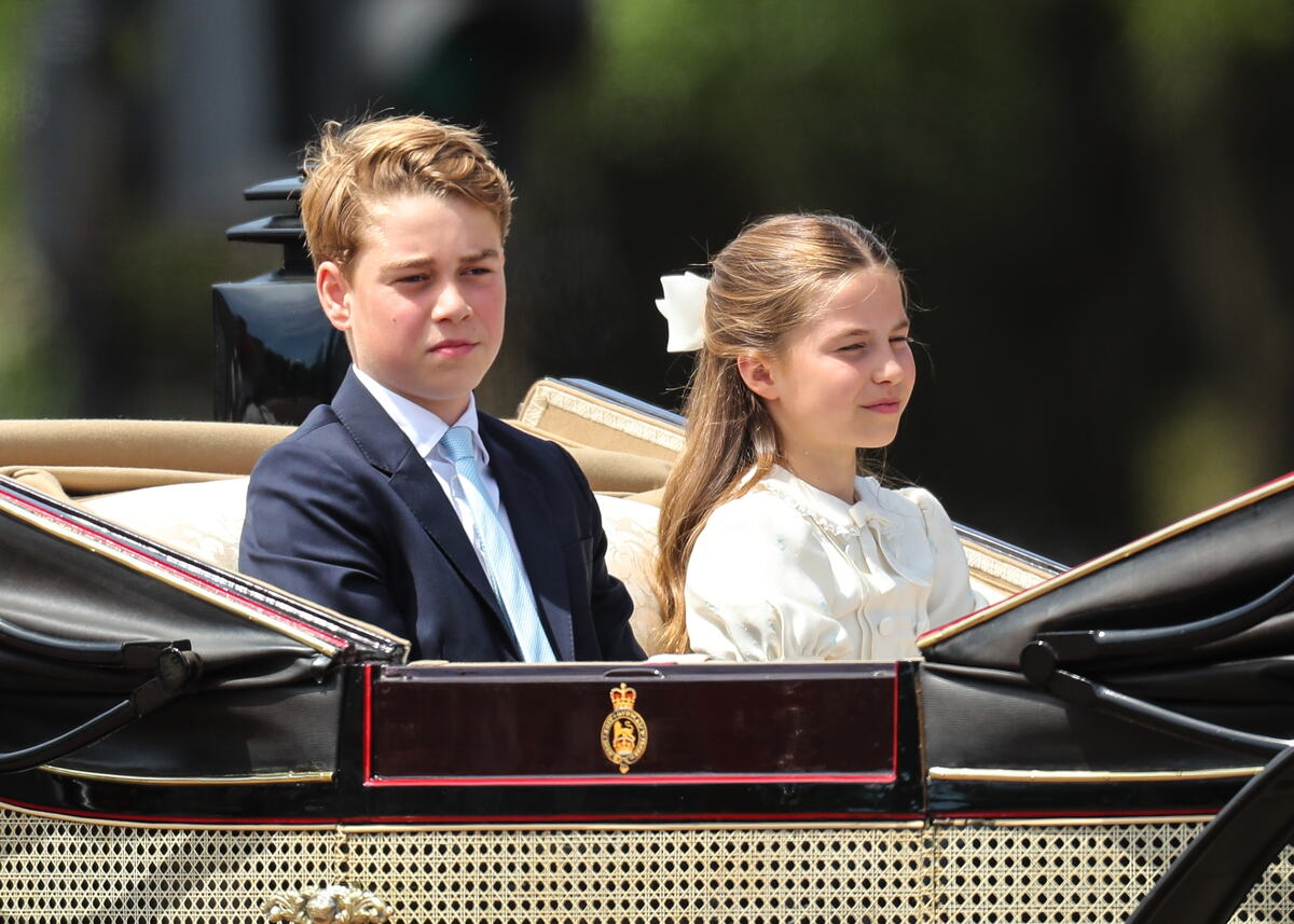 Princ Džordž i princeza Šarlot na proslavi kraljevog rođendana