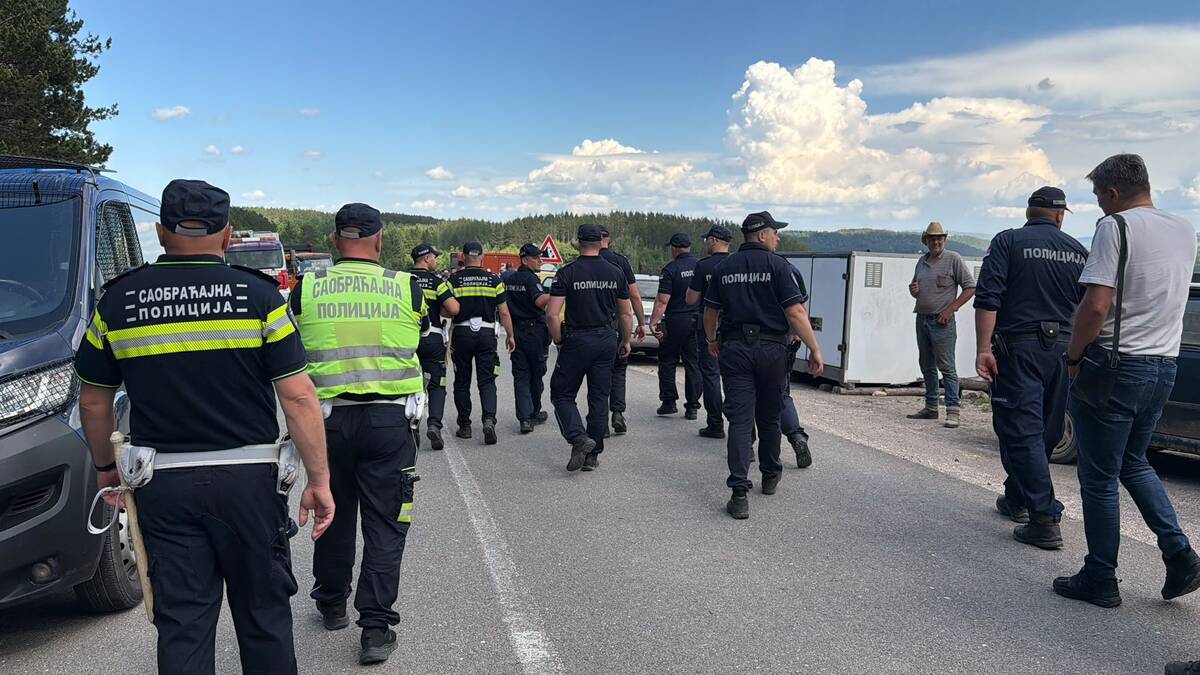 SJENICA-GOVEDJAK-DEPONIJA-BLOKIRANA-FOTORINA412.jpeg