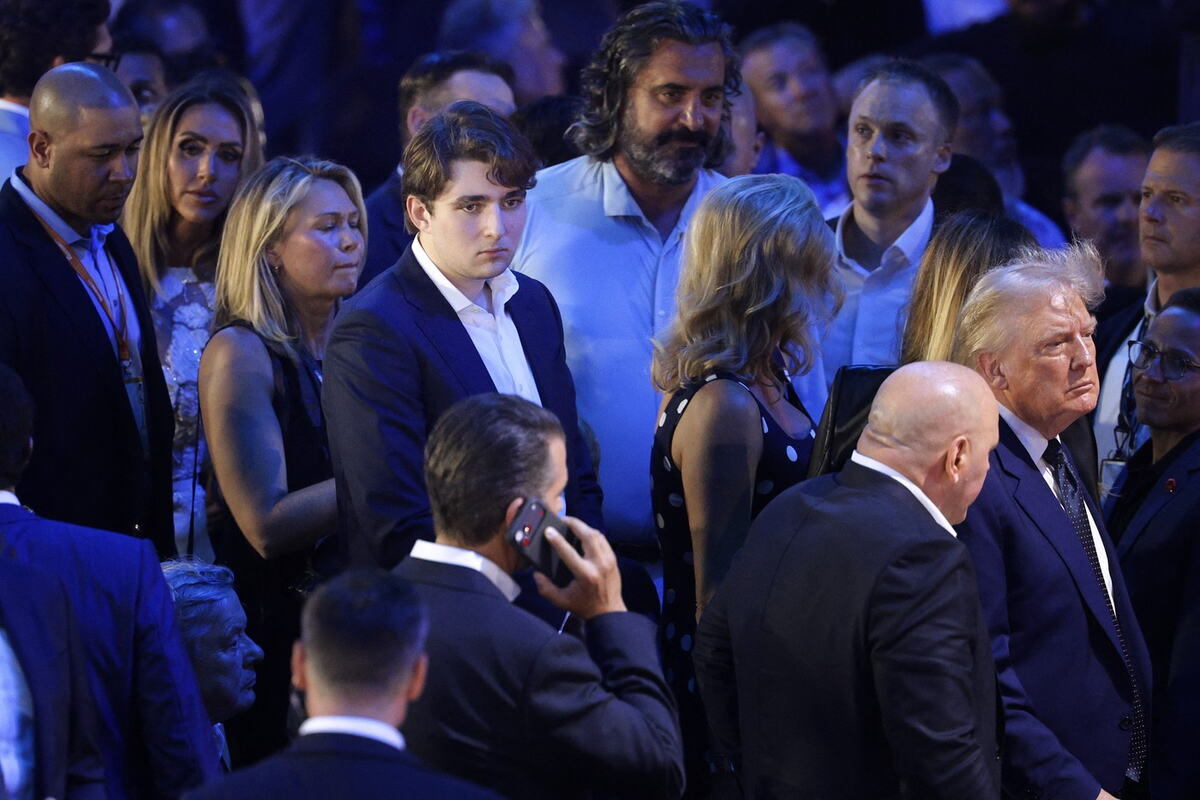 Baron Tramp sa dužom kosom na UFC događaju