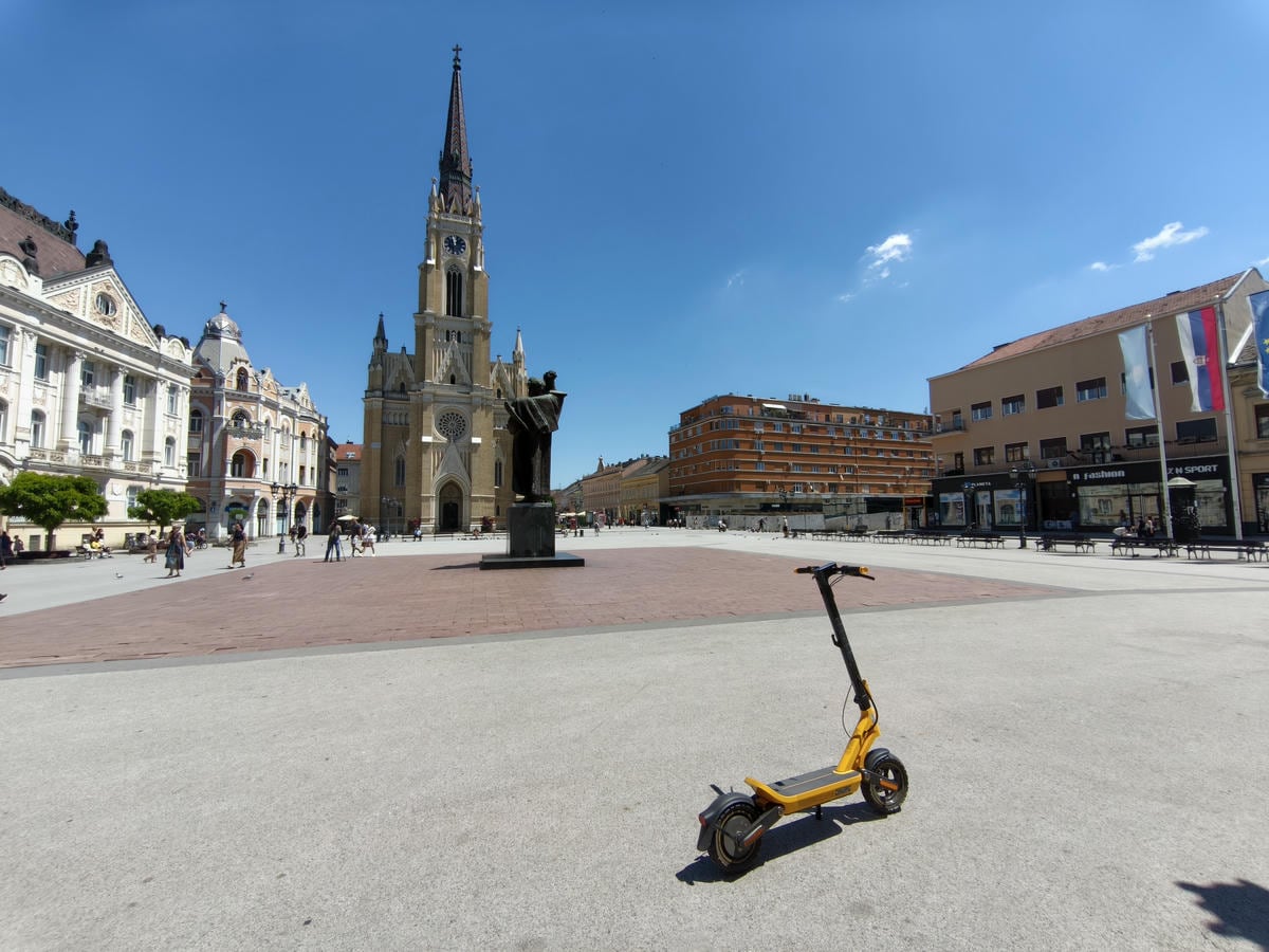 ultraširokougaona.jpg