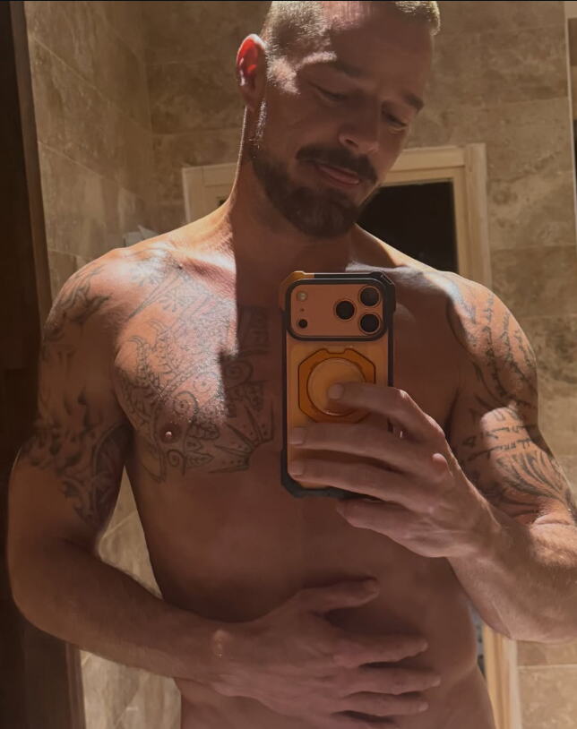 riki martin 6.png