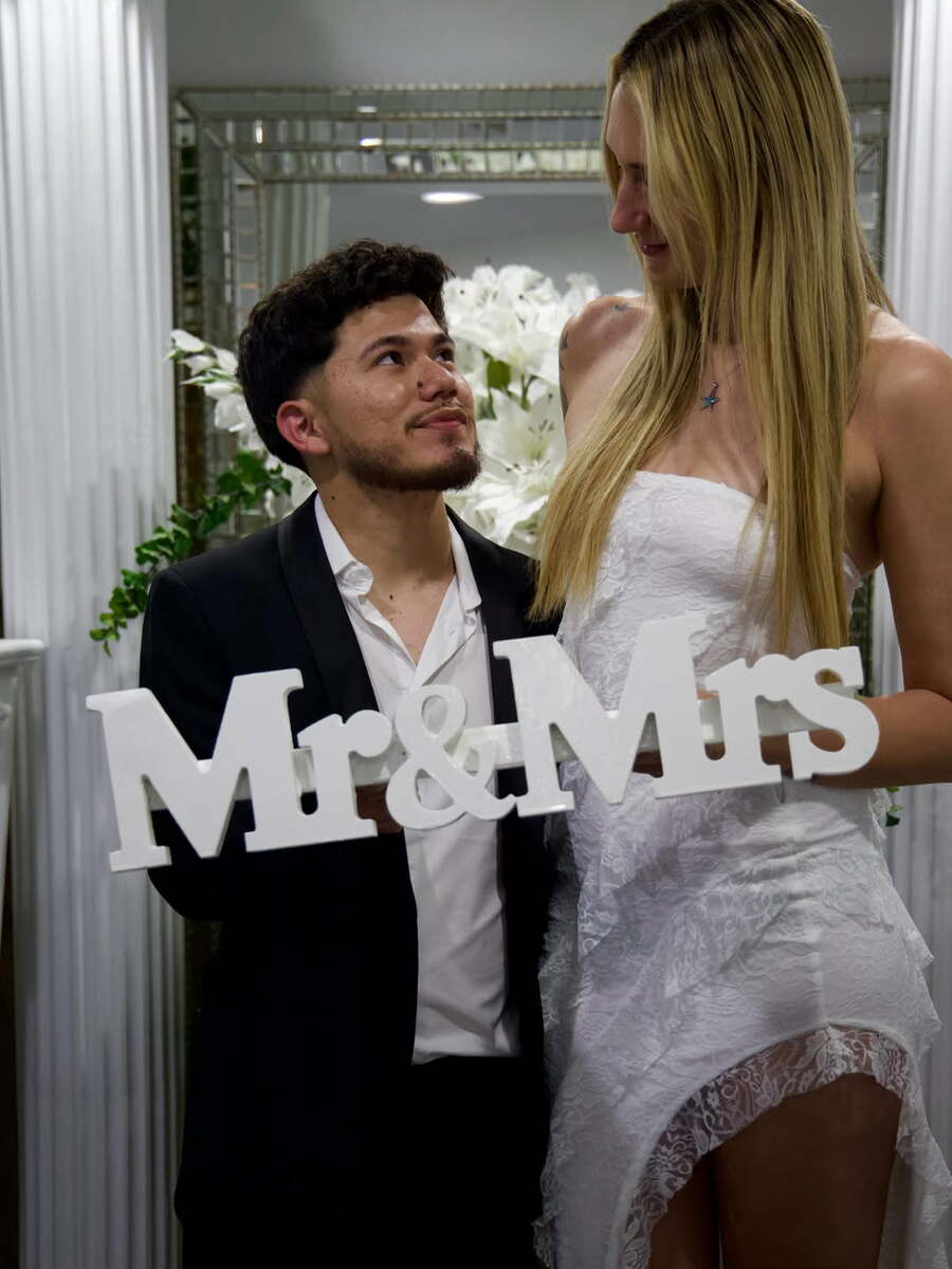 blondimuneca-3923795741378915815_52257846370_8-20260620_182844.jpg