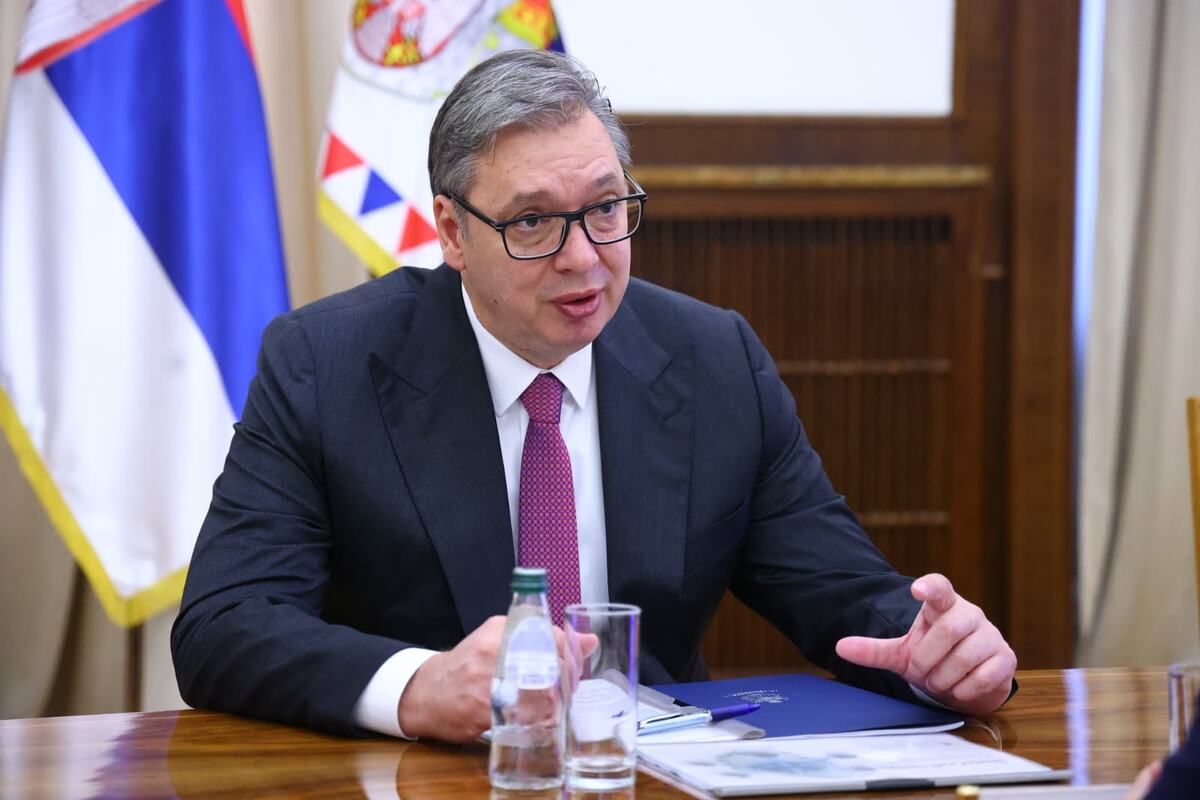 Aleksandar Vučić Kaj-Fu L (6).jpeg