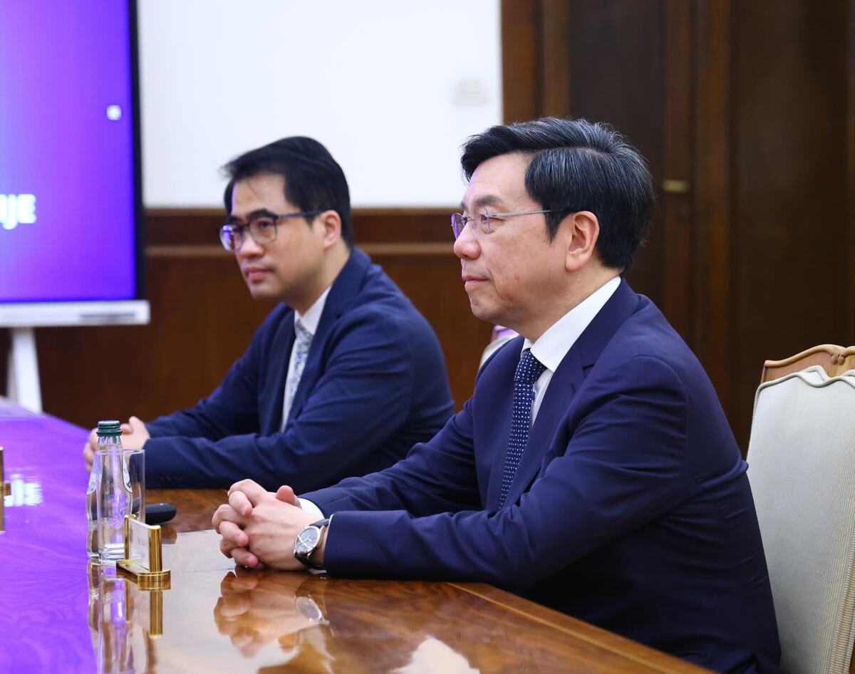 Aleksandar Vučić Kaj-Fu L (10).jpeg