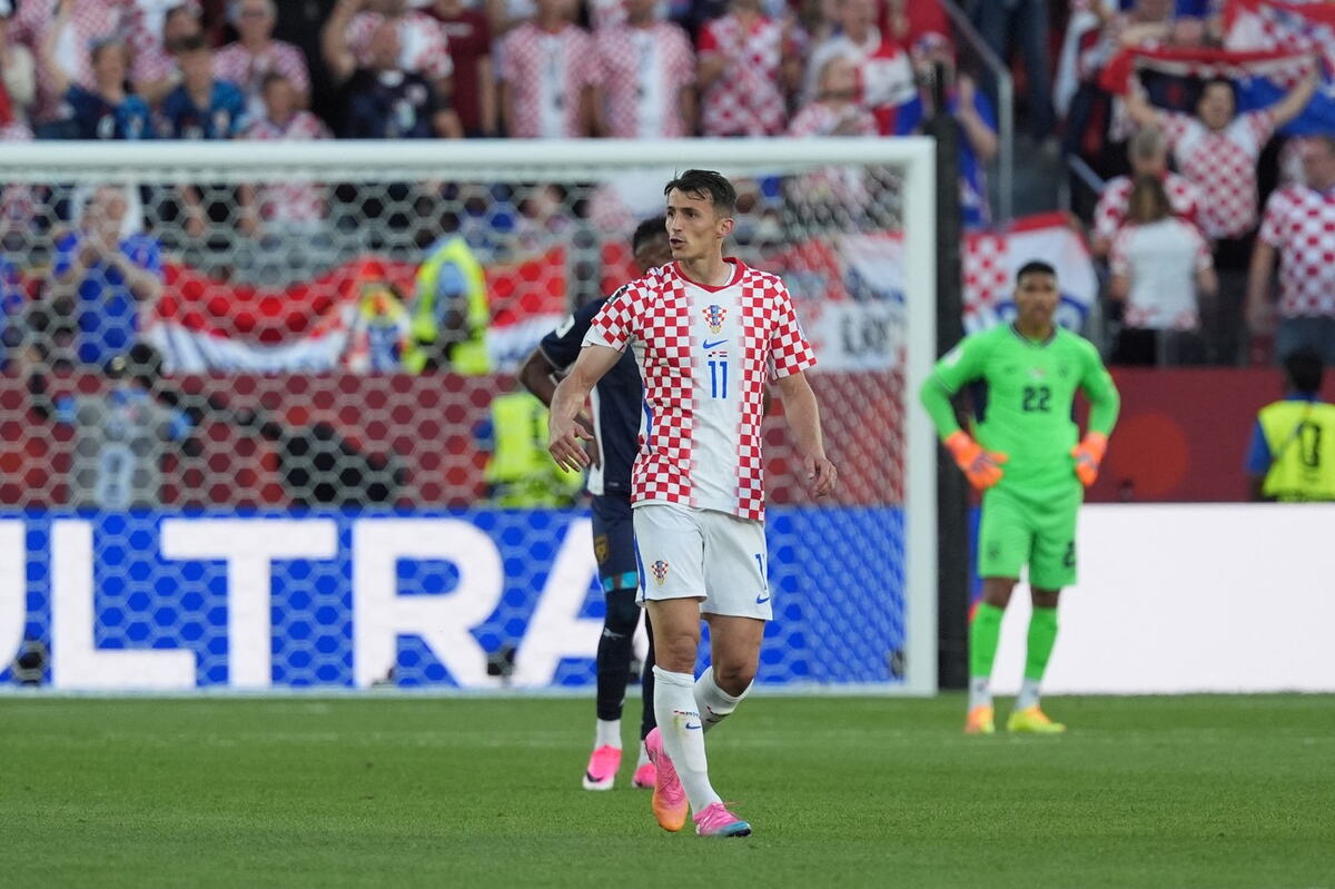 Ante Budimir u dresu reprezentacije Hrvatske na meču protiv Paname