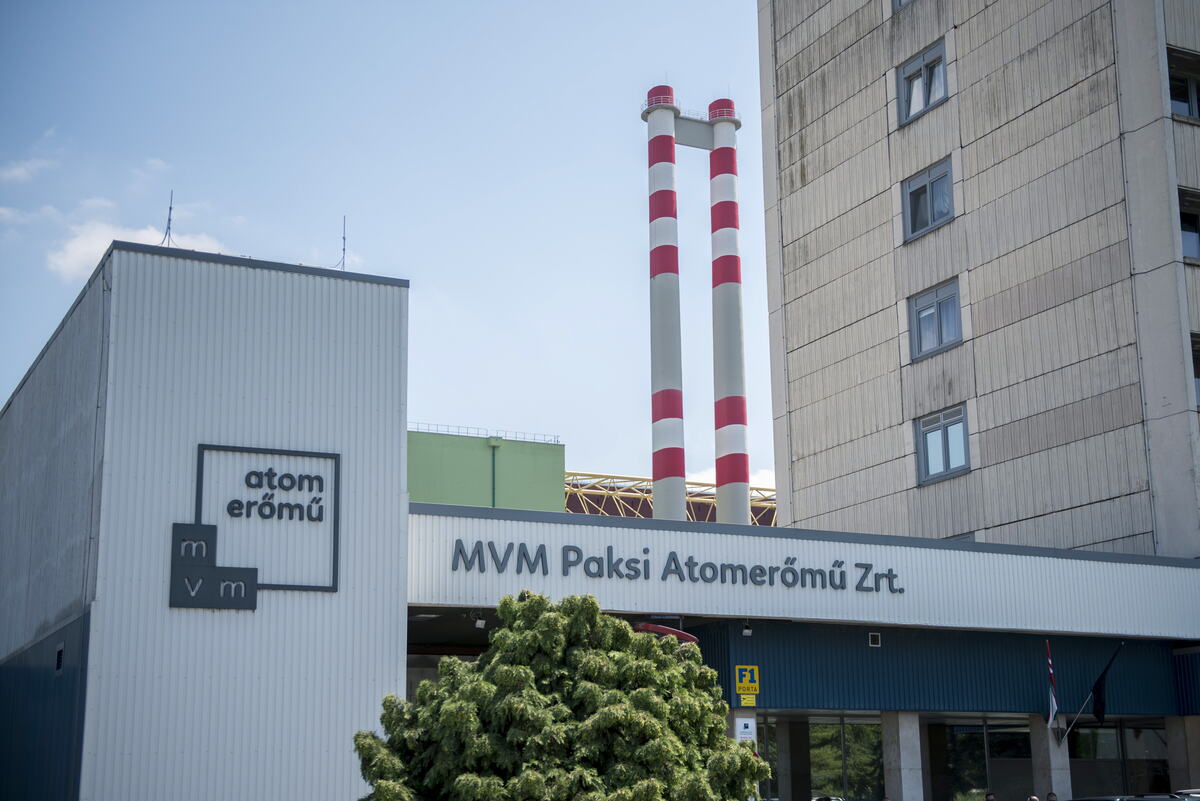 paske EPA Tamas Soki.jpg