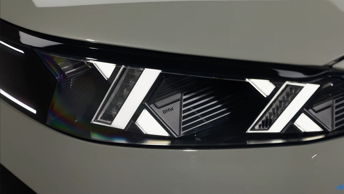 BMW iX5 (7).jpg