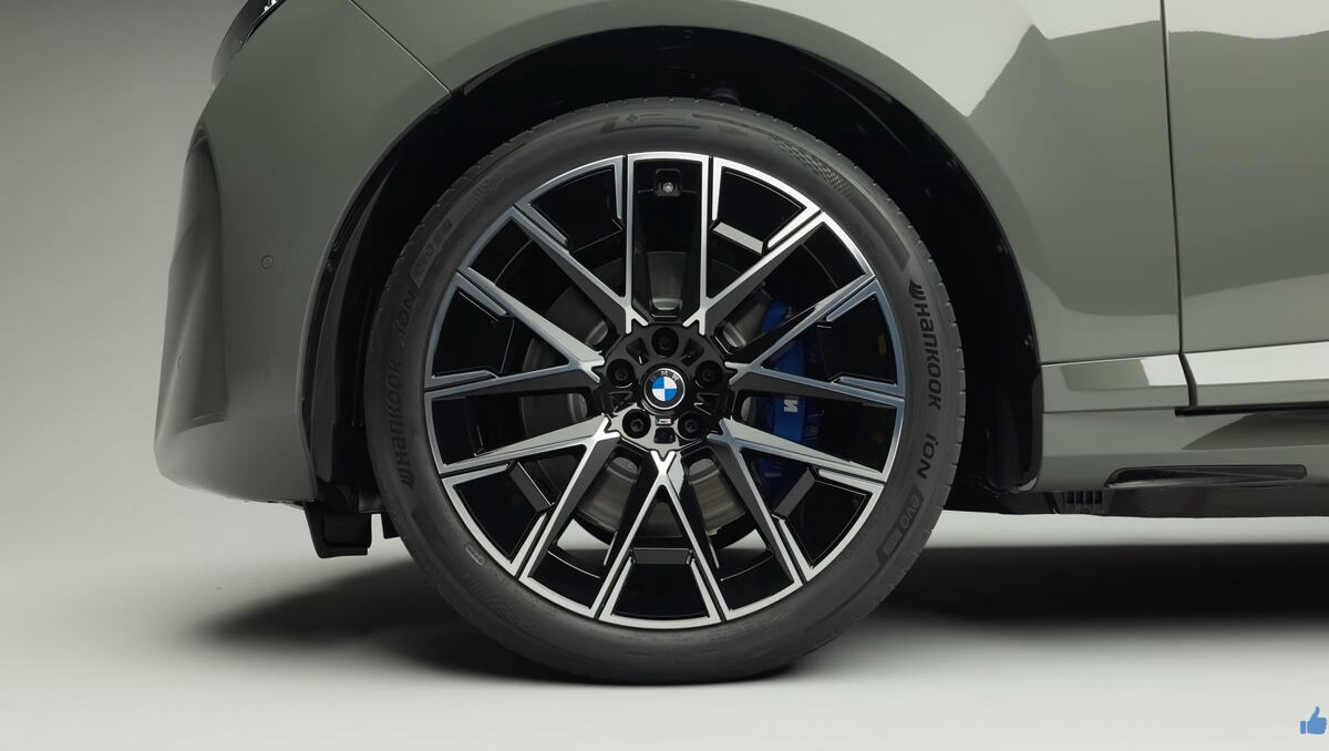 BMW iX5 (10).jpg