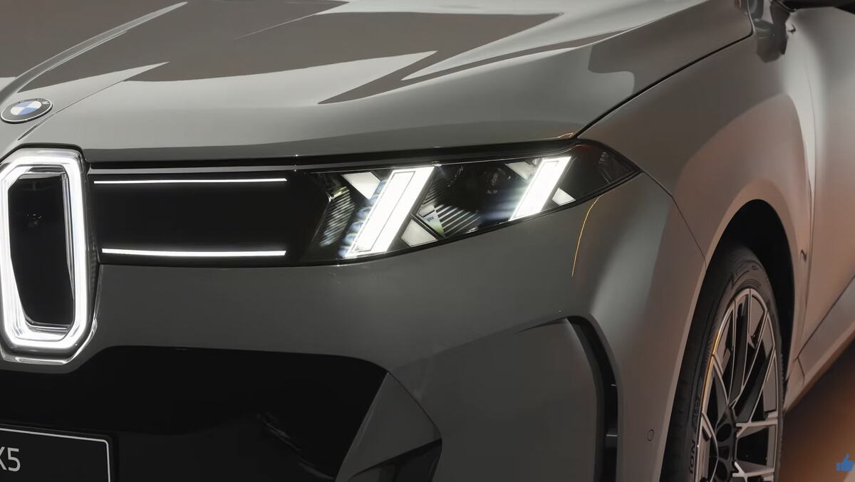 BMW iX5 (13).jpg