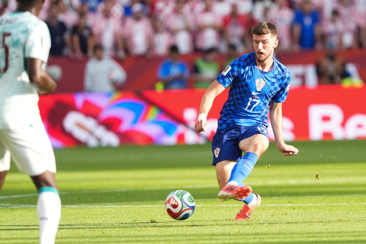 Petar Sučić na meču Portugal - Hrvatska