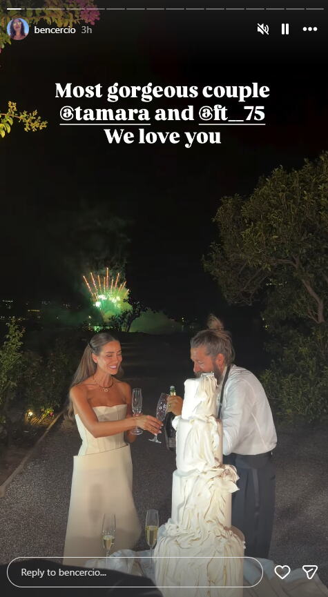 Tamara Kalinić i Filip Testo seku svadbenu tortu