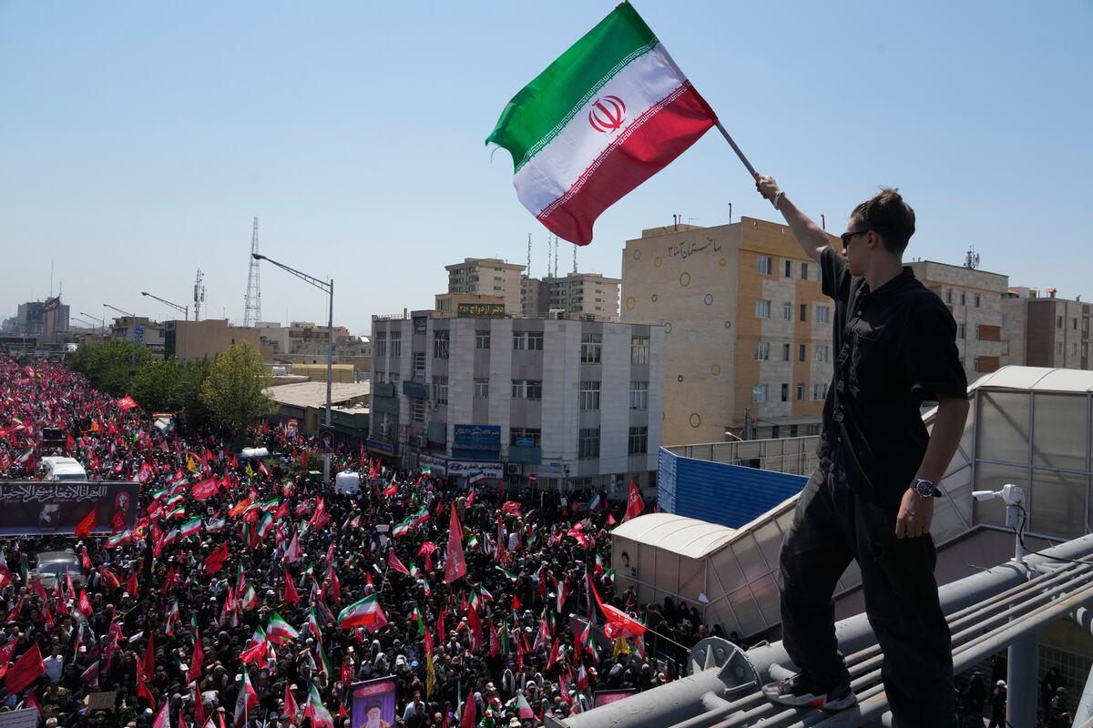 Ali Khamenei AP Vahid Salemi.jpg