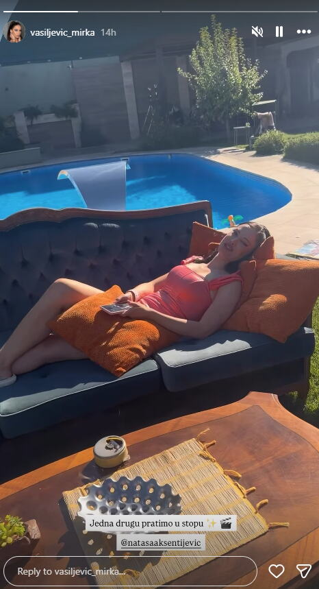 Nataša Aksentijević i Mirka Vasiljević na pauzi snimanja serije