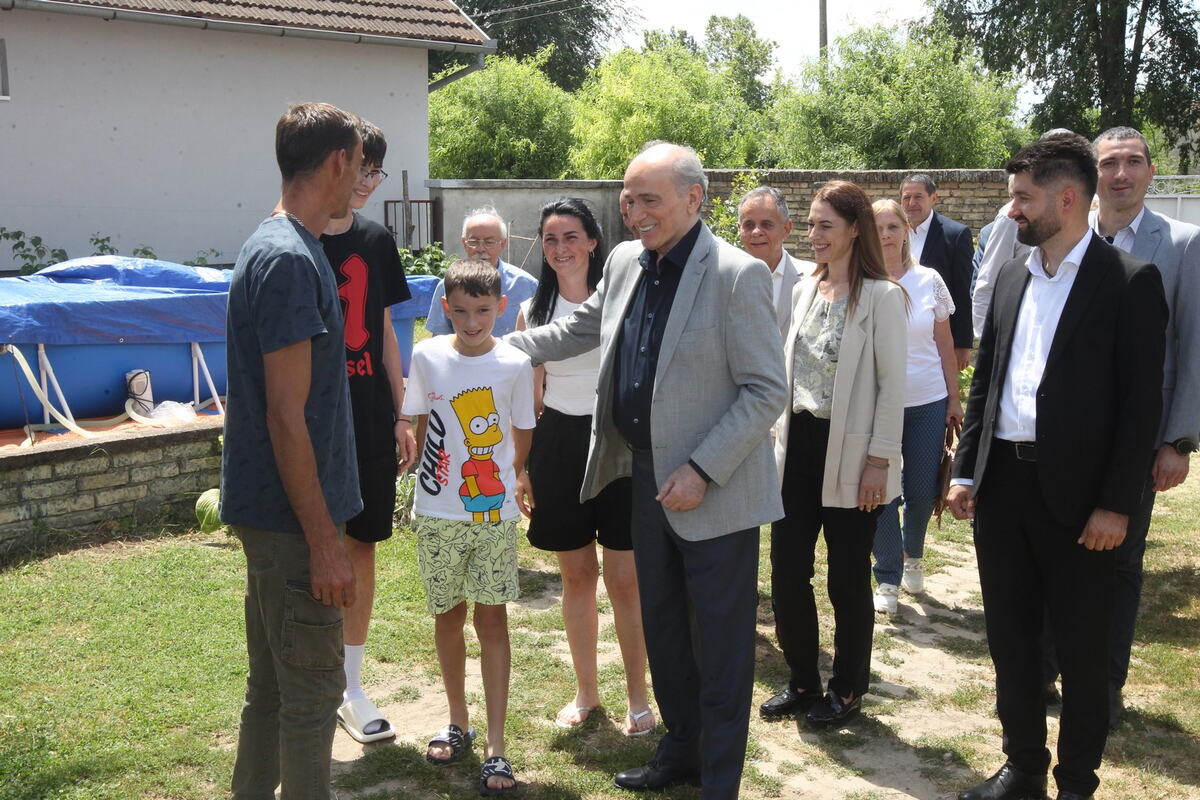 1 Naslovna foto.JPG