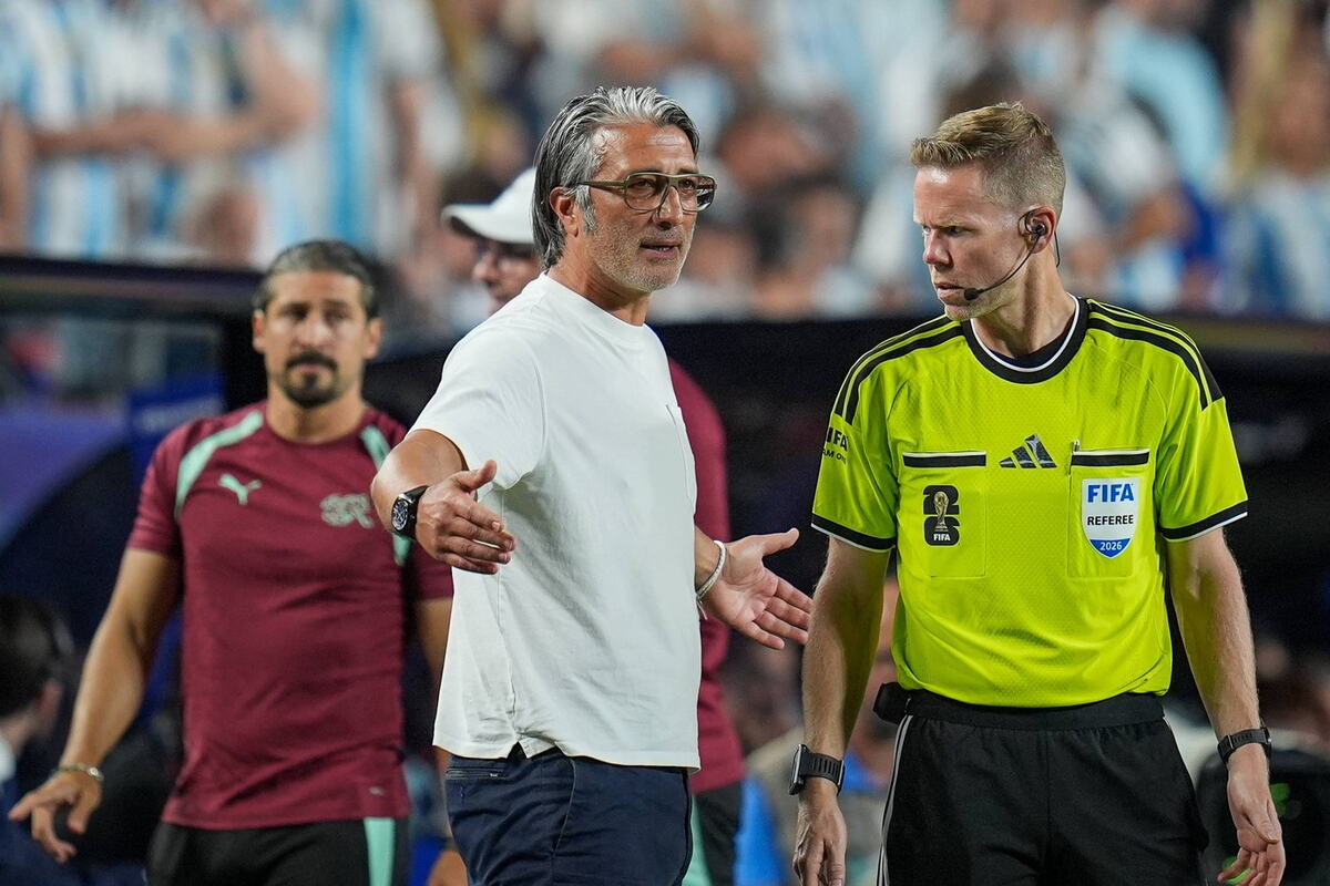 Murat Jakin na meču Argentina - Švajcarska