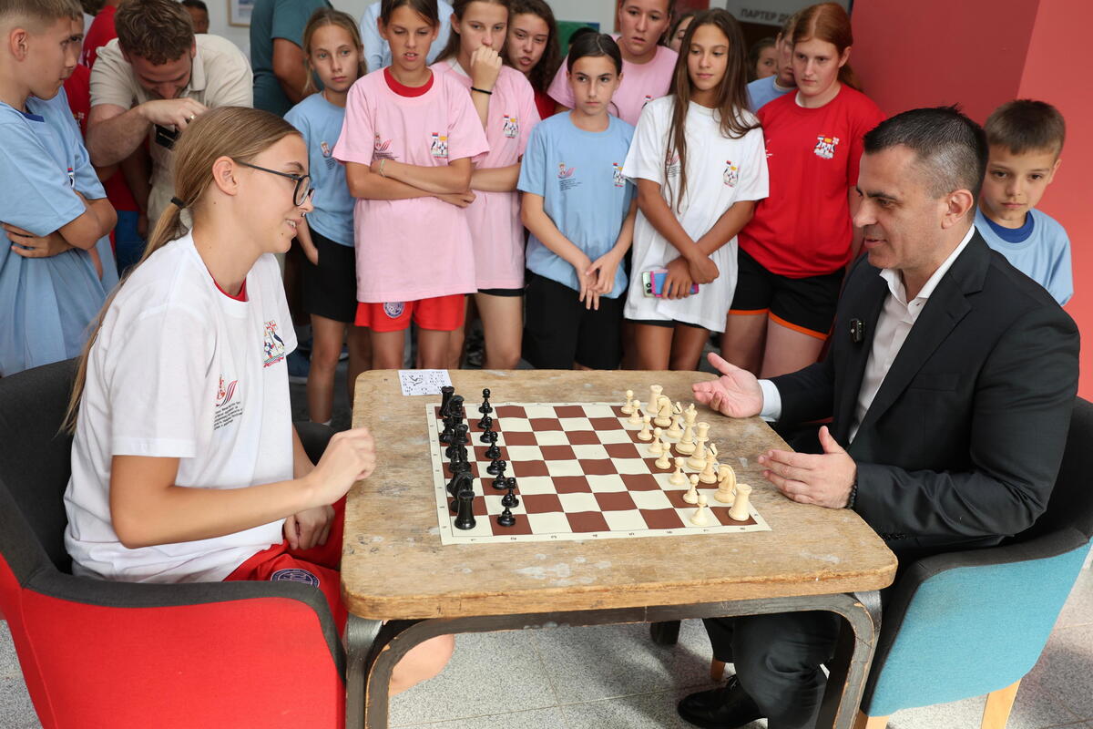 f133bb42-650a-4899-ba25-8c23fb18d4b1.jpeg