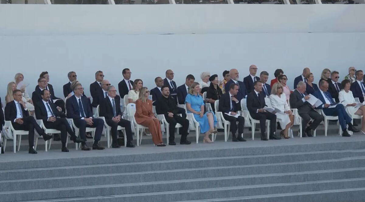 Francuska Pariz Dan pada Bastilje vojna parada Aleksandar Vučić