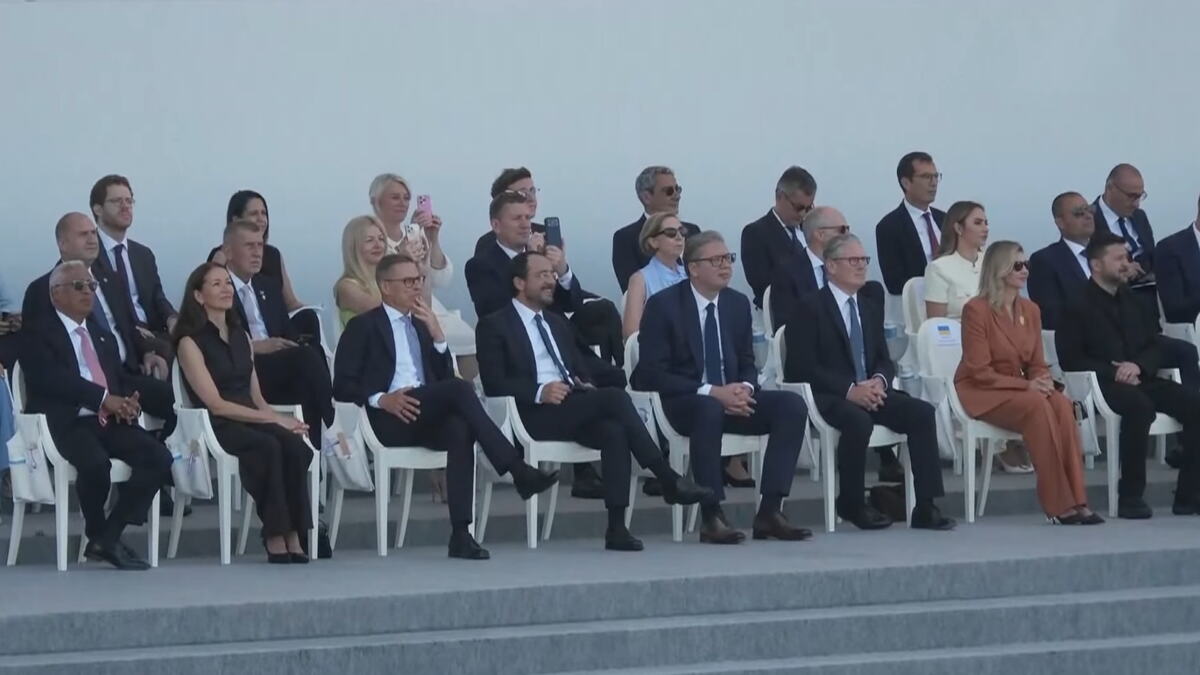 Francuska Pariz Dan pada Bastilje vojna parada Aleksandar Vučić