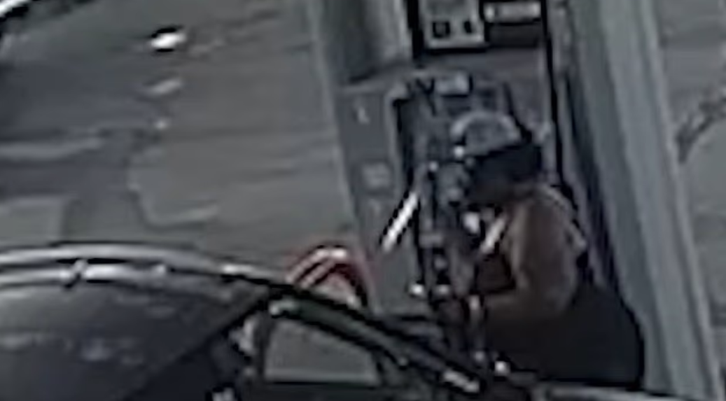 2026-07-14 18_40_38-Madwoman, 43, filmed leaving trail of destruction after carjacking truck at gas .png