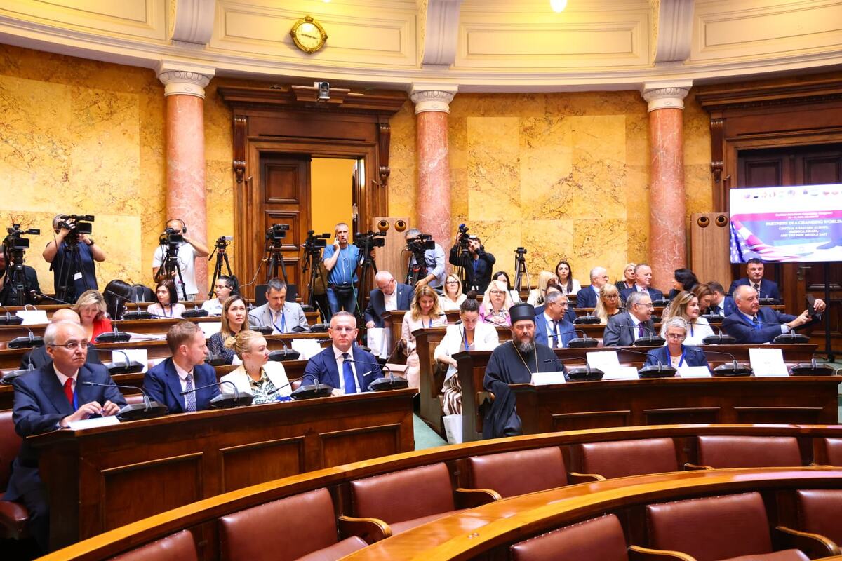 Skupština Srbije narodni poslanici zasedanje Skupštine (11).jpeg