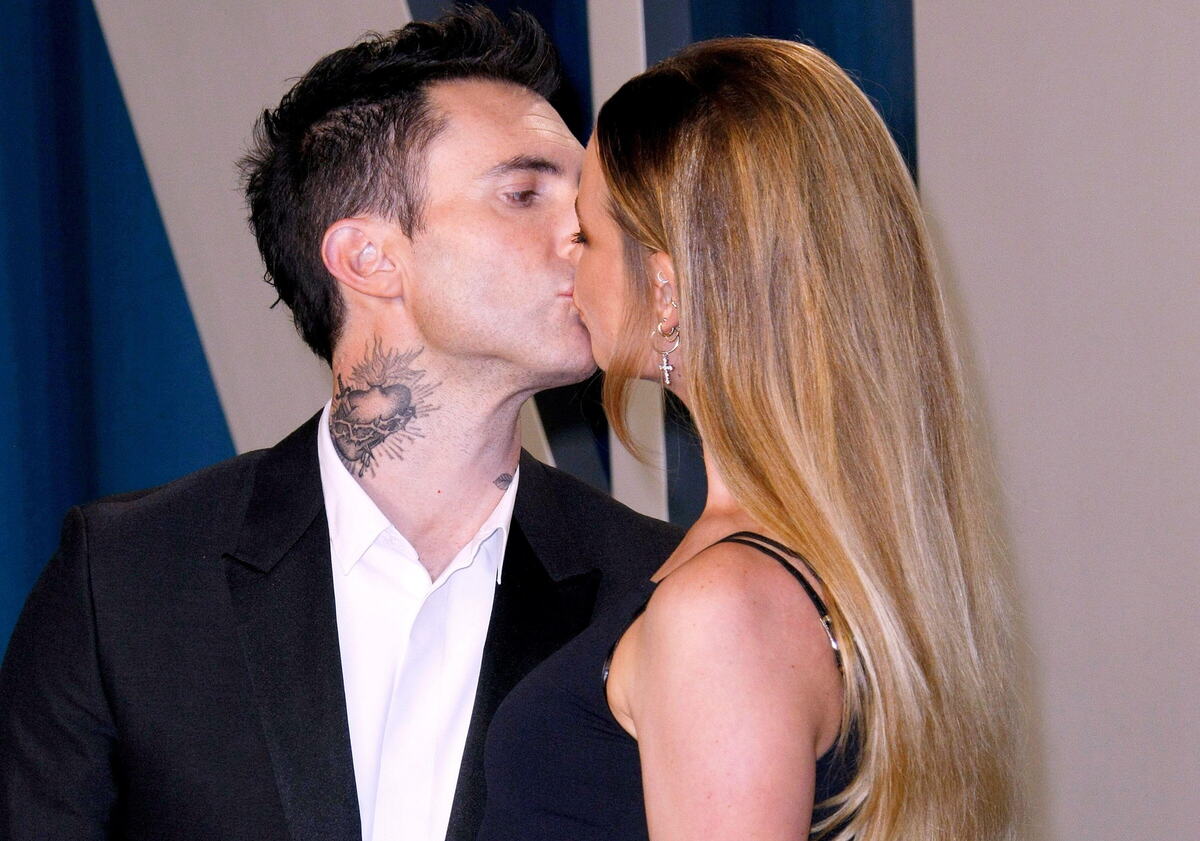 Adam Levin, Behati Prinslu