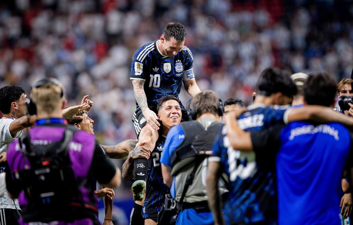 Lionel Mesi na meču Engleska - Argentina