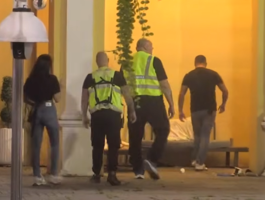 LJUBAVNA DRAMA TRESE ŠIMANOVCE Maja priredila ljubomornu scenu zbog Aneli, obezbeđenje moralo da reaguje: Asmin nije mogao da se izvuče (FOTO, VIDEO)