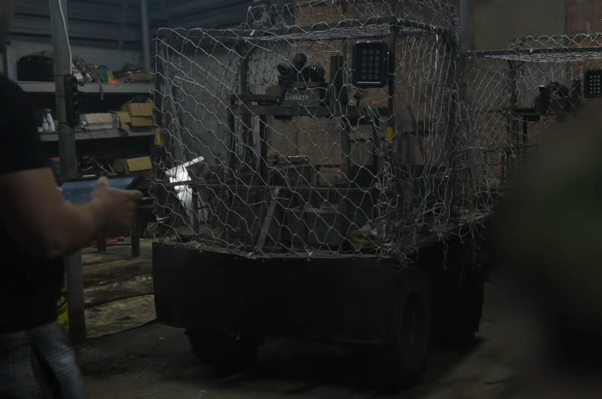 Ukrajina rat u Ukrajini Tajni ukrajinski  robot misija front (3).png