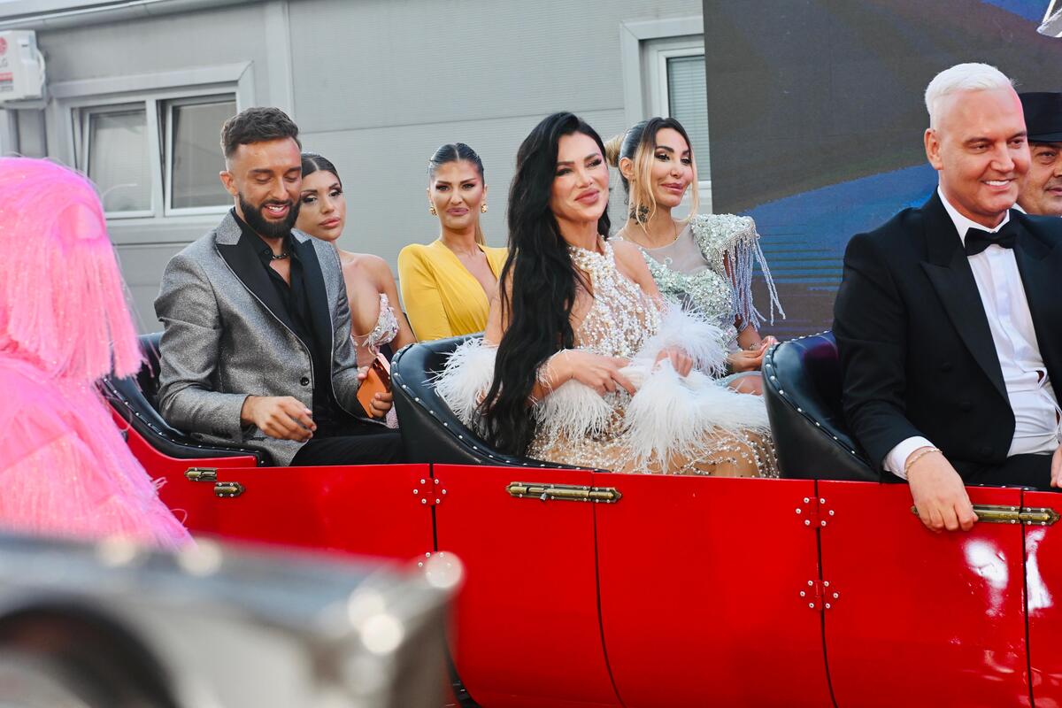 "KOD HEFNERA JE IŠLA NA KURS, KOD MENE NA USAVRŠAVANJE" Taki nastavio da rešeta Staniju Dobrojević: I dalje tvrdi da su bili intimni