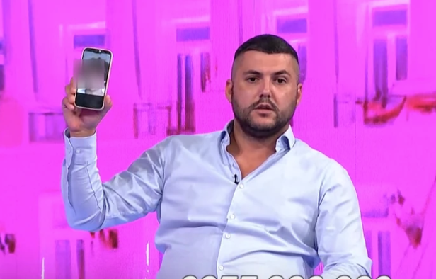 "OVO JE ASMINOVA NAJVEĆA TAJNA!" Aneli u programu uživo pokazala fotografije, Durdžić pobesneo: "Neka se javi, prihvatiću ga"