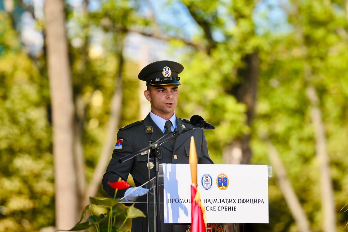 Banjica promocija najmlađih oficira Vojske Srbije (3).jpeg