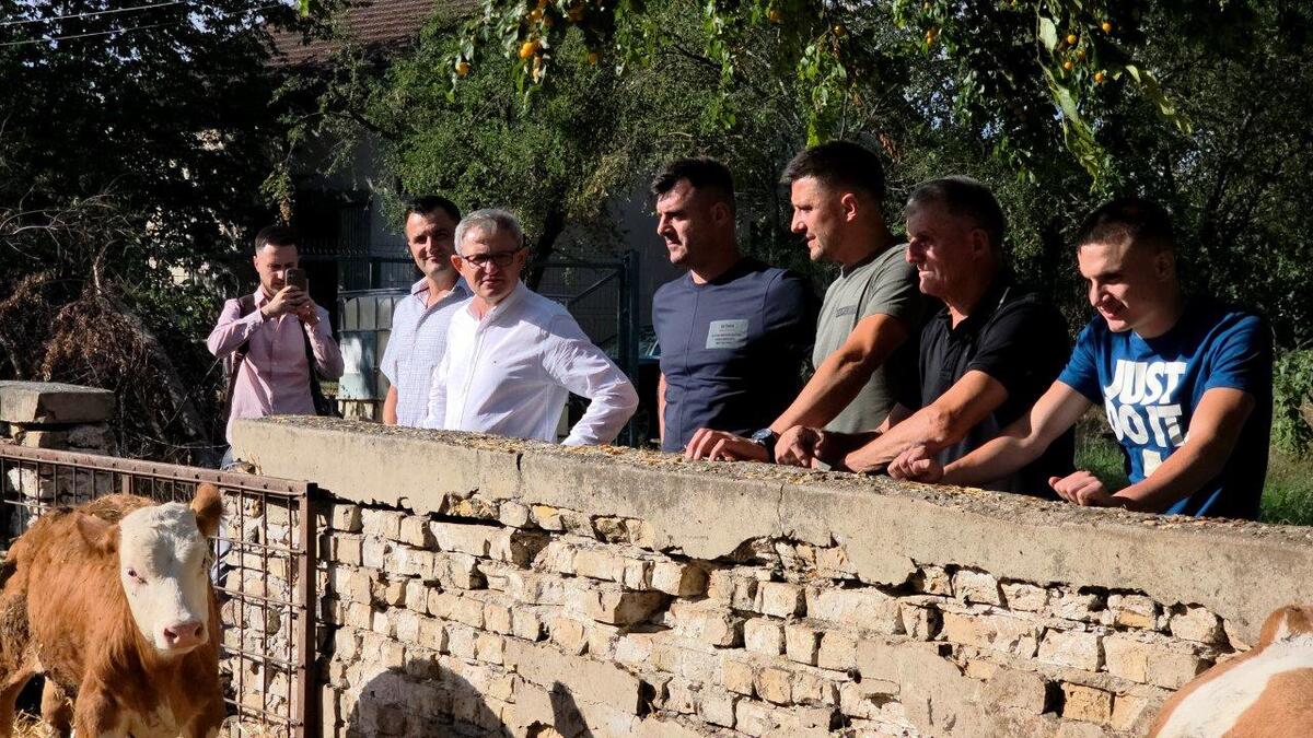 Poseta-porodici-Majkic-vinograd-farma-zadruga-junad-ovce-glamocic-82.jpg