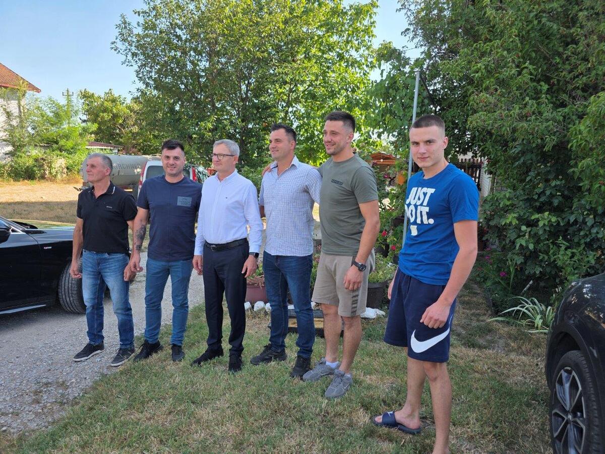 Poseta-porodici-Majkic-vinograd-farma-zadruga-junad-ovce-glamocic-87.jpg