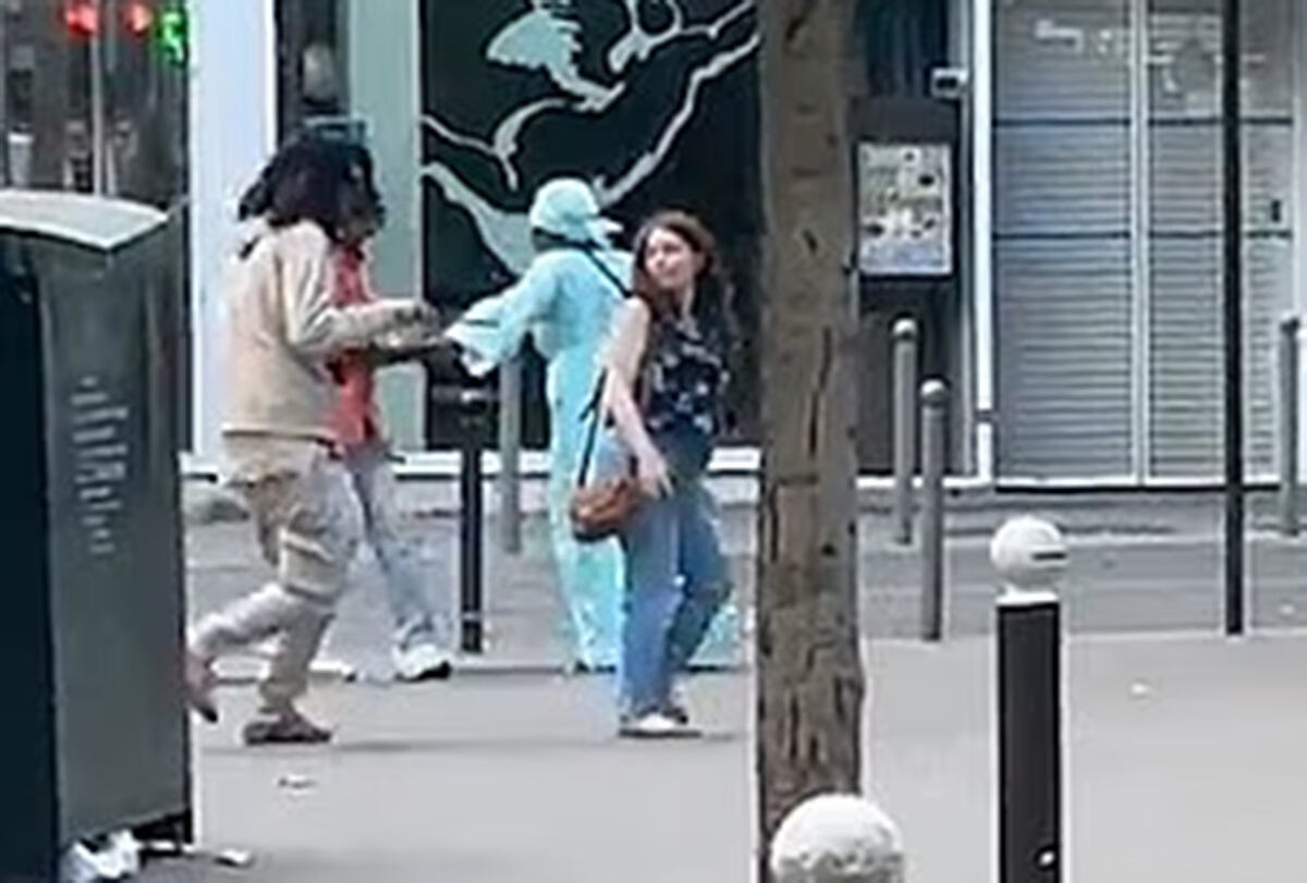 Trudnica među troje izbodenih u napadu nožem Pariz (4).jpg