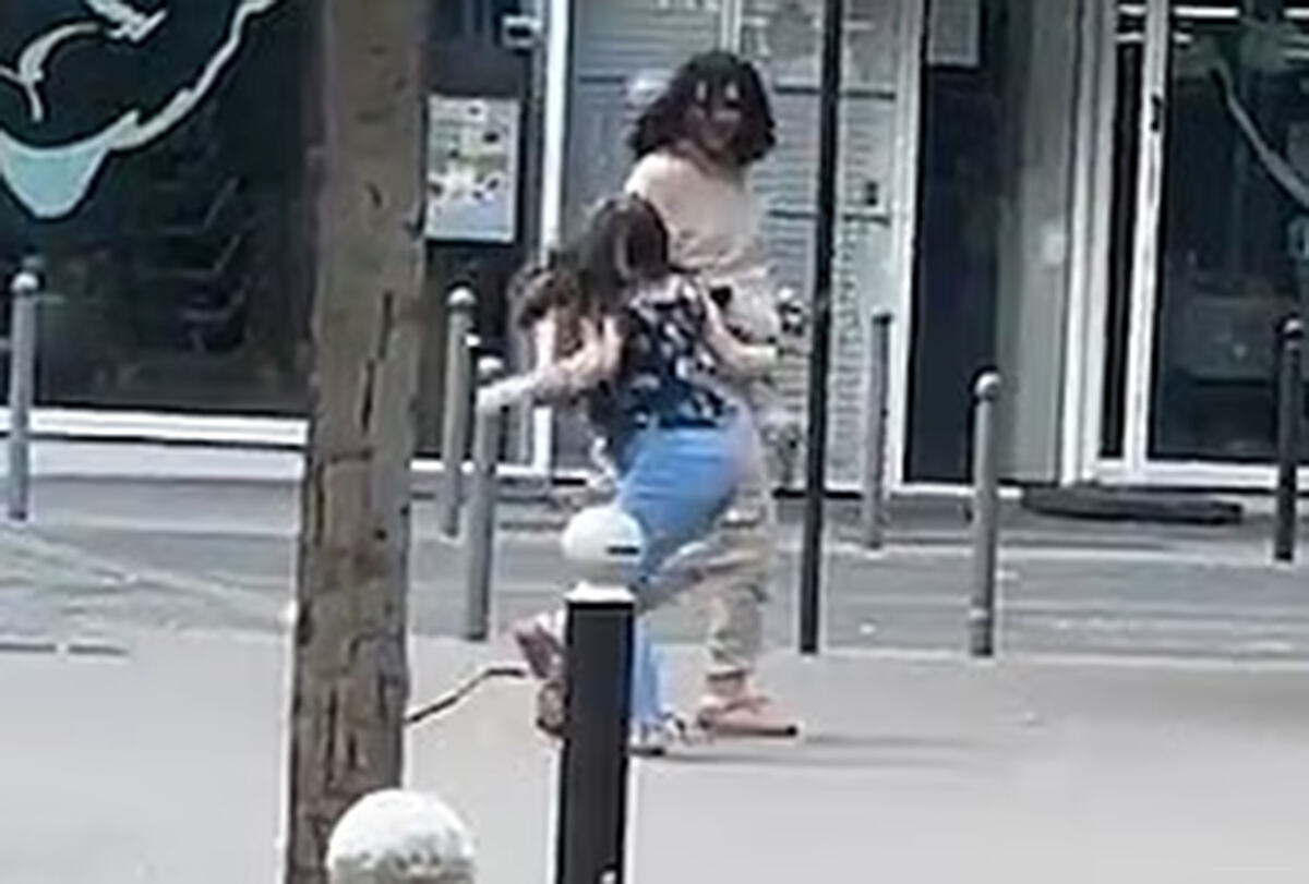 Trudnica među troje izbodenih u napadu nožem Pariz (3).jpg