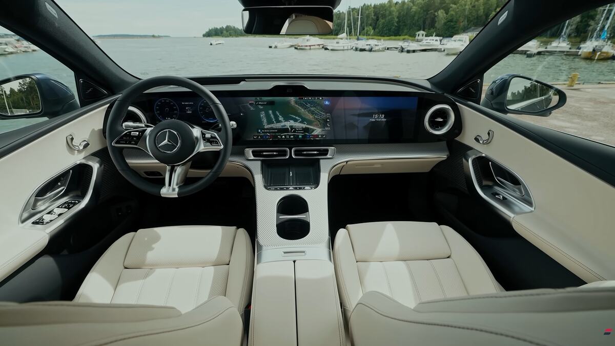 Electric Mercedes C-Class (3).jpg