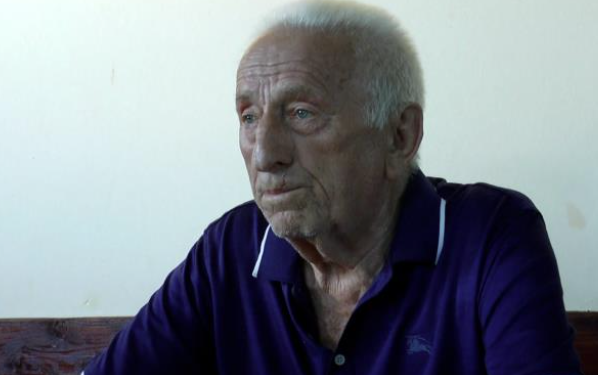 Deda Milovan narodni Lekar