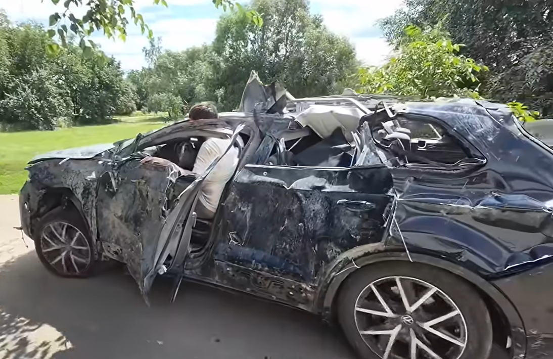 Automobil preživeo udar balističke rakete