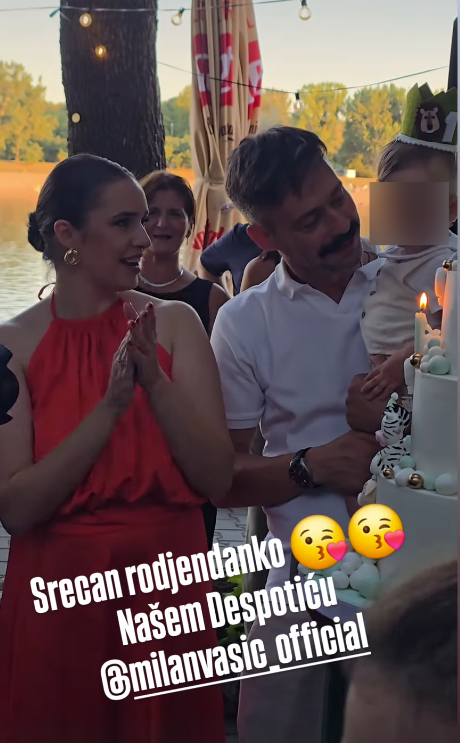 Milan Vasić i supruga Maja na proslavi prvog rođendana sina Despota (2).png