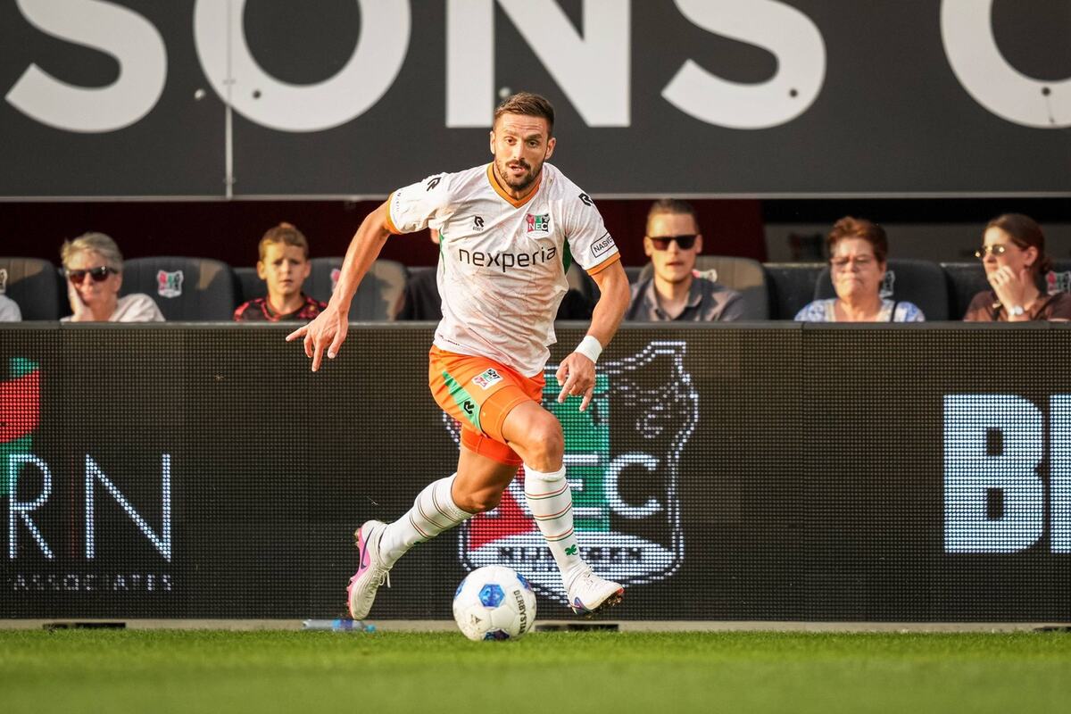 Dušan Tadić u dresu NEC-a