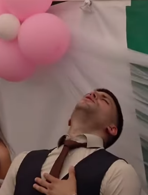 Mladoženja sa viralne svadbe je unuk legendarnog pevača