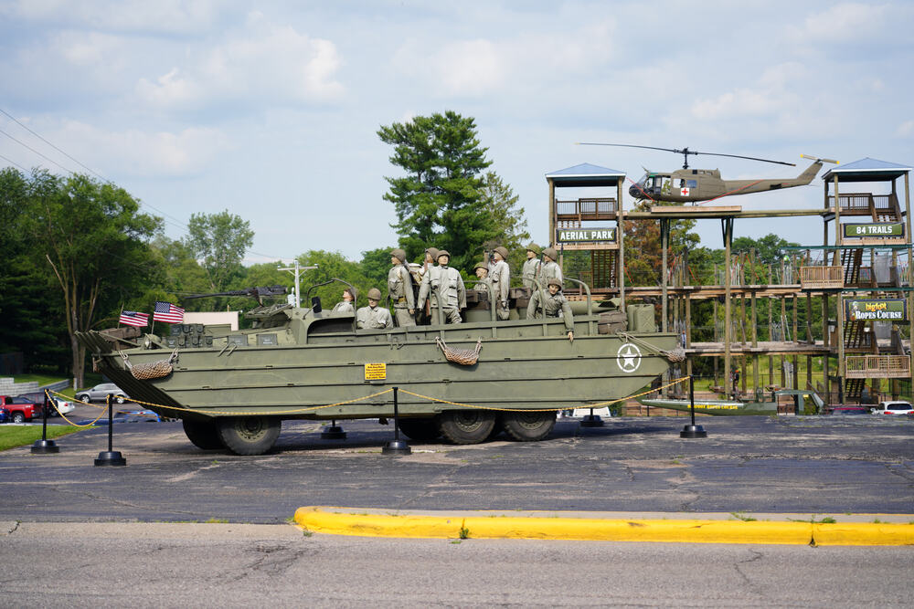 GMC DUKW (2).jpg