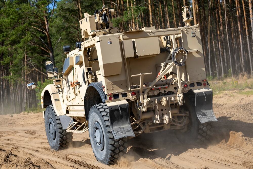Oshkosh L-ATV (3).jpg